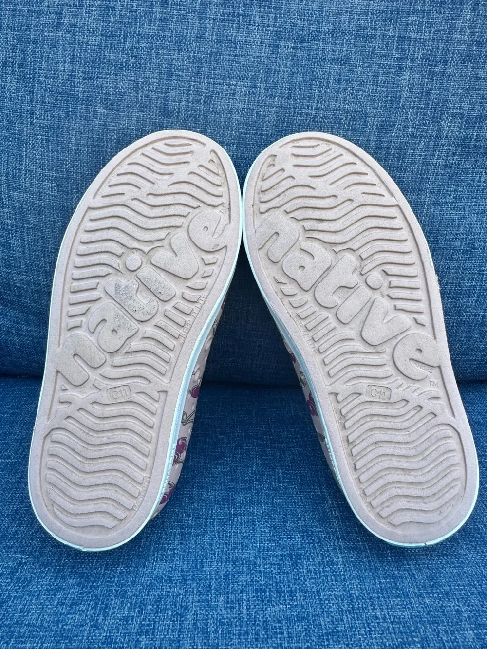 Native Jefferson Sugarlite Cherry Print Shoes Pink White Size C11 Kids Slip On